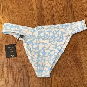 NWT Skatie Kira bottoms in Nantucket